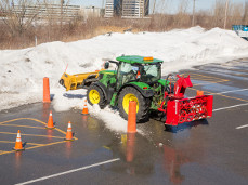 Formation des opérateurs de tracteur de déneigement